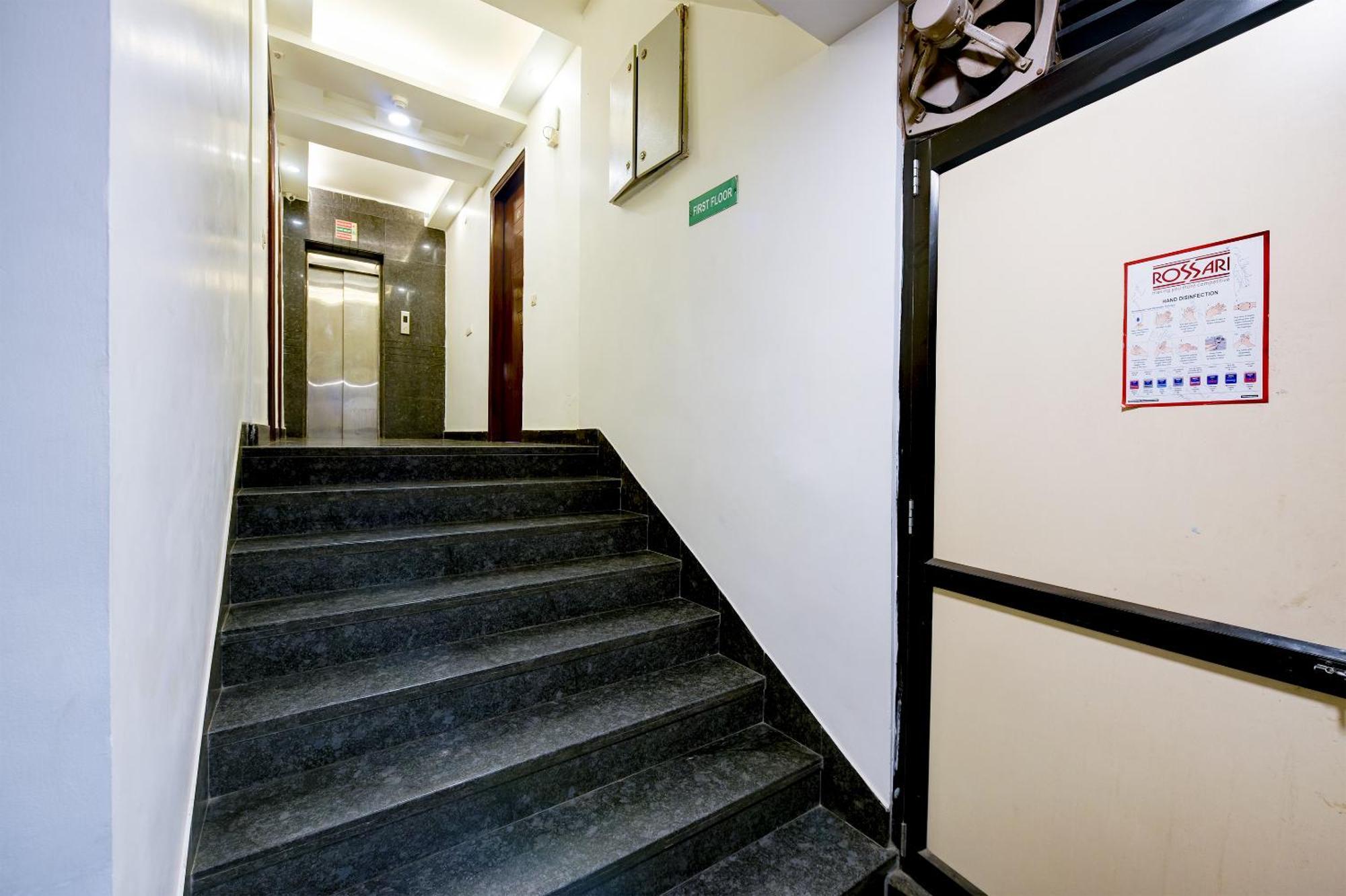 Hotel Sohana Palace Near New Delhi Railway Station And Connaught Place エクステリア 写真