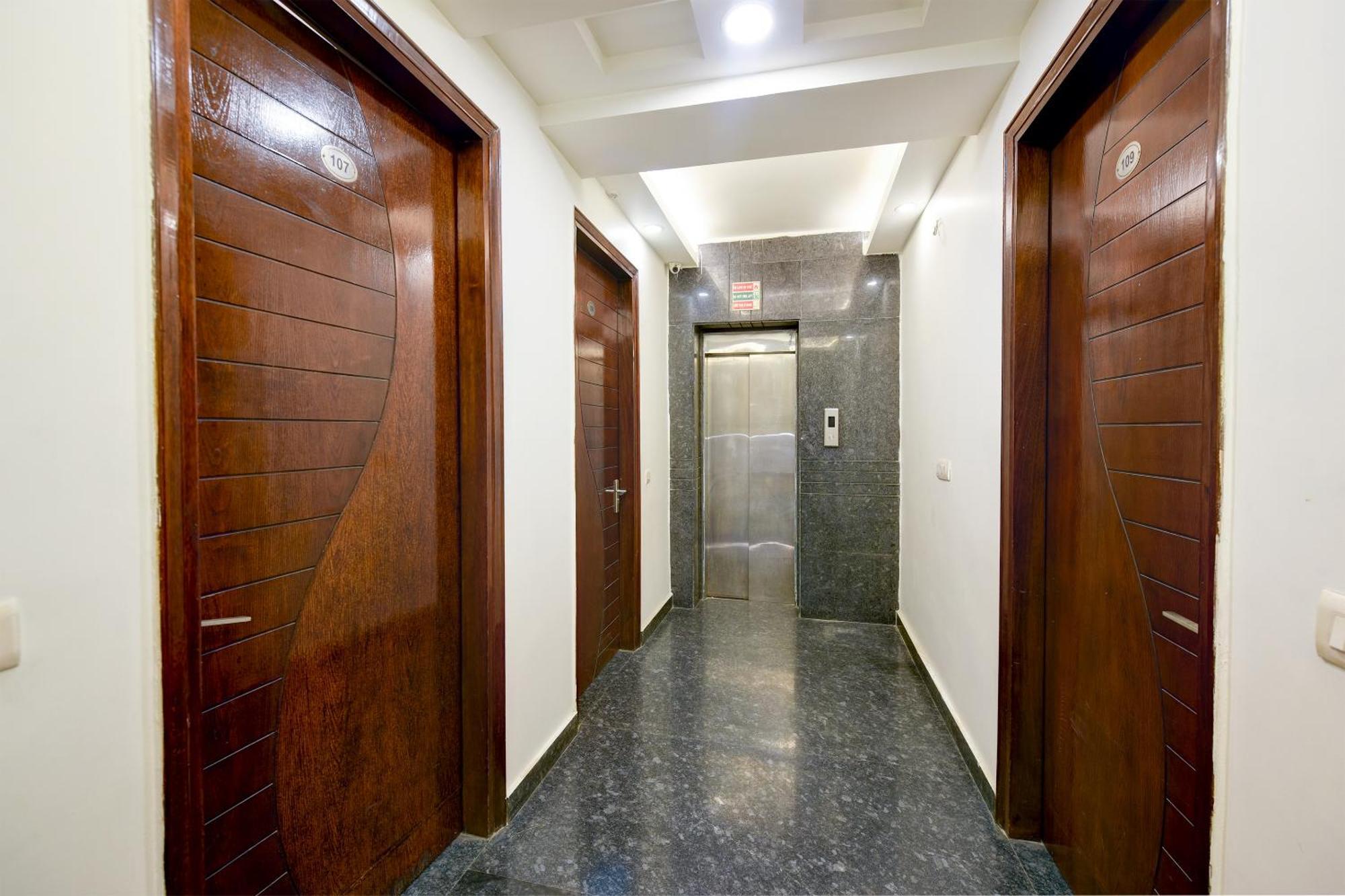 Hotel Sohana Palace Near New Delhi Railway Station And Connaught Place エクステリア 写真